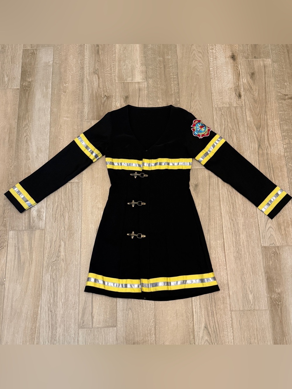 Leg Avenue Sexy Women’s Firefighter Fireman Halloween Dress Costume Cosplay